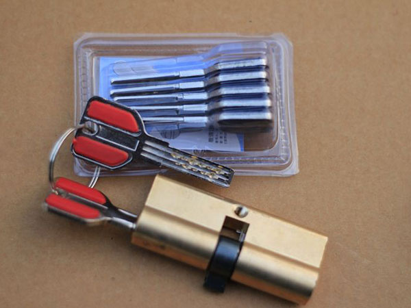 峨眉山24小时上门开锁公司